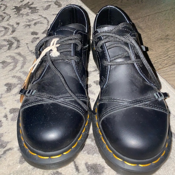 NWTs Dr Martens Bow Oxford Women’s Size 8 - Picture 3 of 9